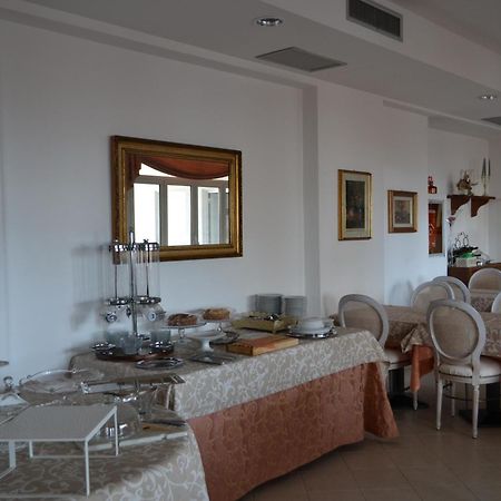Hotel Noris Finale Ligure Εξωτερικό φωτογραφία